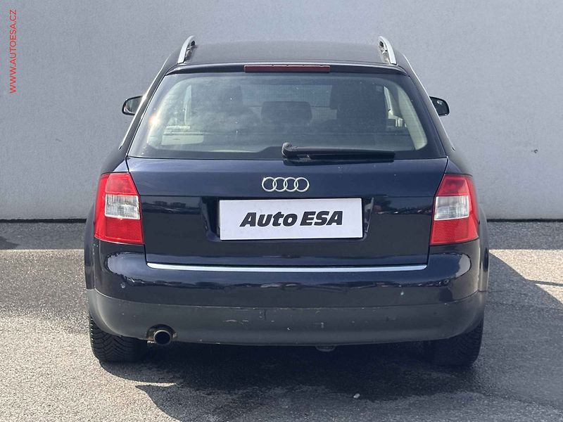 Audi A4 (2002) 2.0i, Kůže - fotka 5 z 14