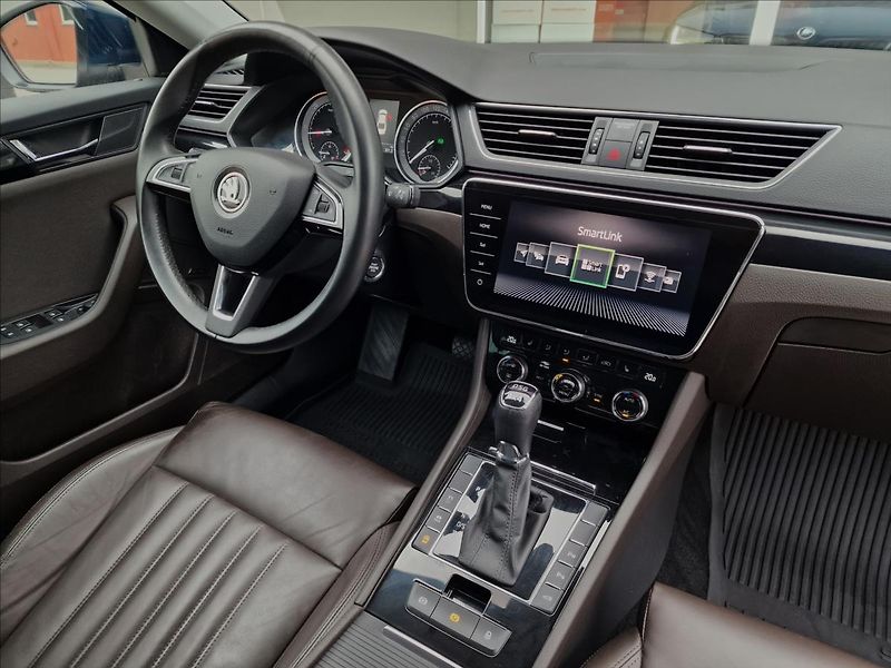 Škoda Superb 2.0TDI 140kW L&K 4x4 DSG, ČR - fotka 38 z 50