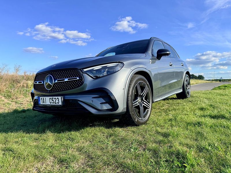 Mercedes-Benz GLC (2022) GLC 300, AMG paket, Airmatic.. - fotka 4 z 14