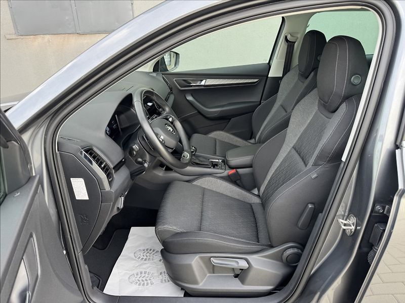 Škoda Karoq 2,0 TDI DSG STYLE DPH 1.maj ČR - fotka 21 z 50