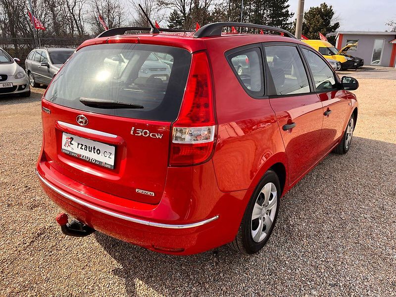 Hyundai i30 1.6CRDI 66kw - fotka 5 z 31
