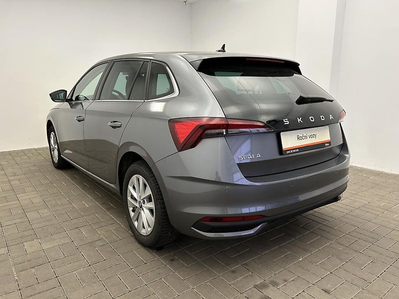 Škoda Scala 1.0 TSI Top selection - fotka 26 z 27