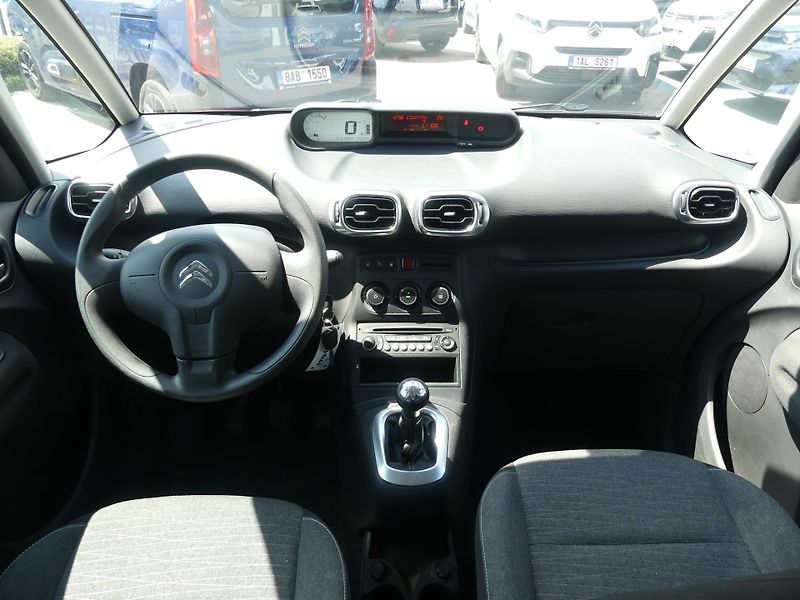 Citroën C3 Picasso (2015) 1,6 Hdi 90 MAN5 - fotka 11 z 16