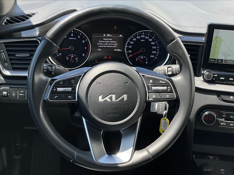 Kia XCeed 1,5 T-GDI Exclusive NAVI - fotka 8 z 23