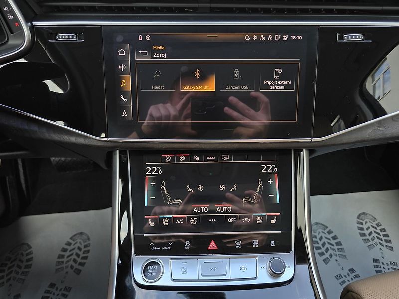Audi Q7 MATRIX KŮŽE WEBASTO B&O - fotka 48 z 61