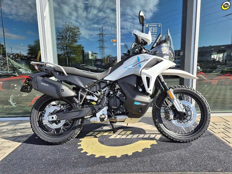 CFMOTO (2026) 1000 MT-X TOURING - fotka 26 z 43