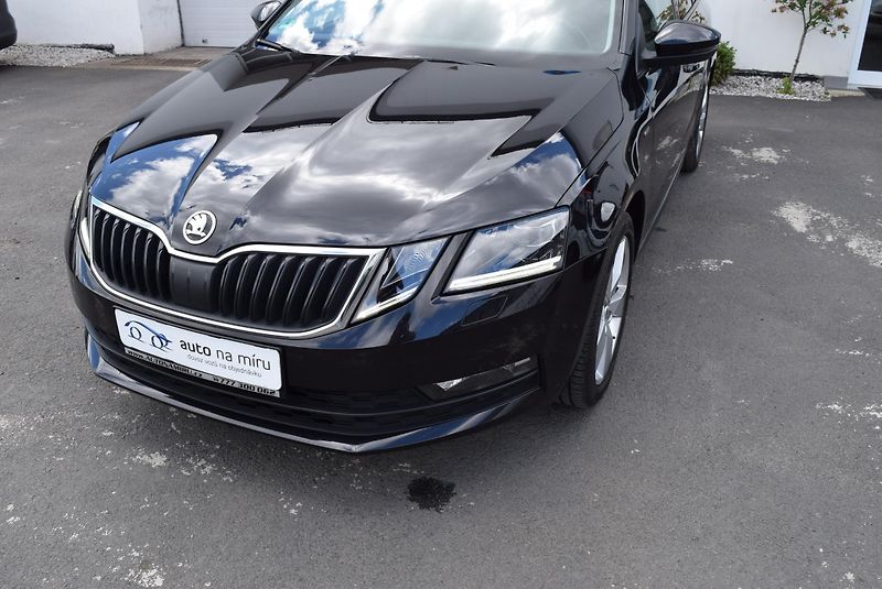 Škoda Octavia (2018) 1.5TSI 110kw CLEVER LED TAŽNÉ - fotka 2 z 45