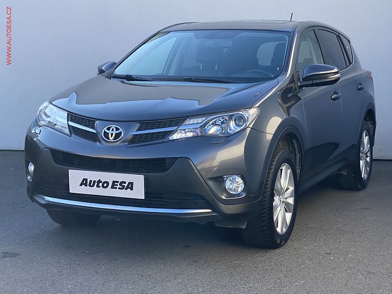 Toyota RAV4 (2013) 2.0 VVT-i AWD, Executive, AT - fotka 3 z 22