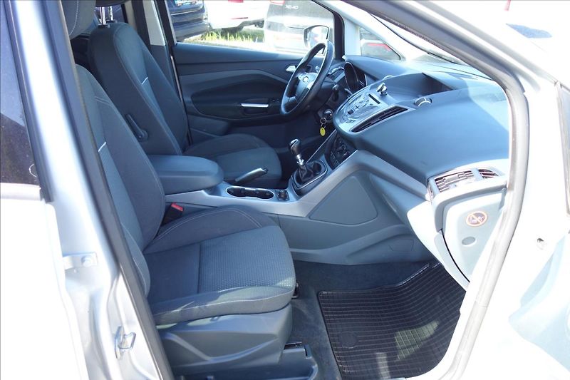 Ford C-MAX 1,6 TDCi 85KW, SERVIS. KN. - fotka 11 z 39