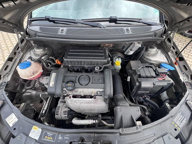 Škoda Fabia (2008) 1,4 16V 63 KW 1. MAJ STK - fotka 39 z 46