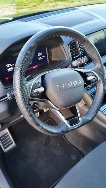 Škoda Karoq (2025) Sportline 1.5TSi DSG tažné - fotka 20 z 21