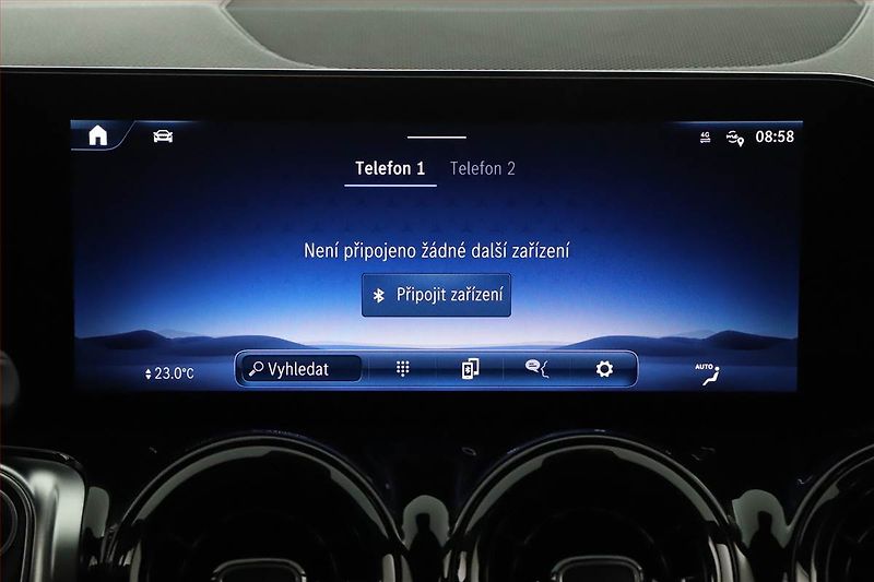 Mercedes-Benz GLB (2024) 200 d 4MATIC - fotka 16 z 20
