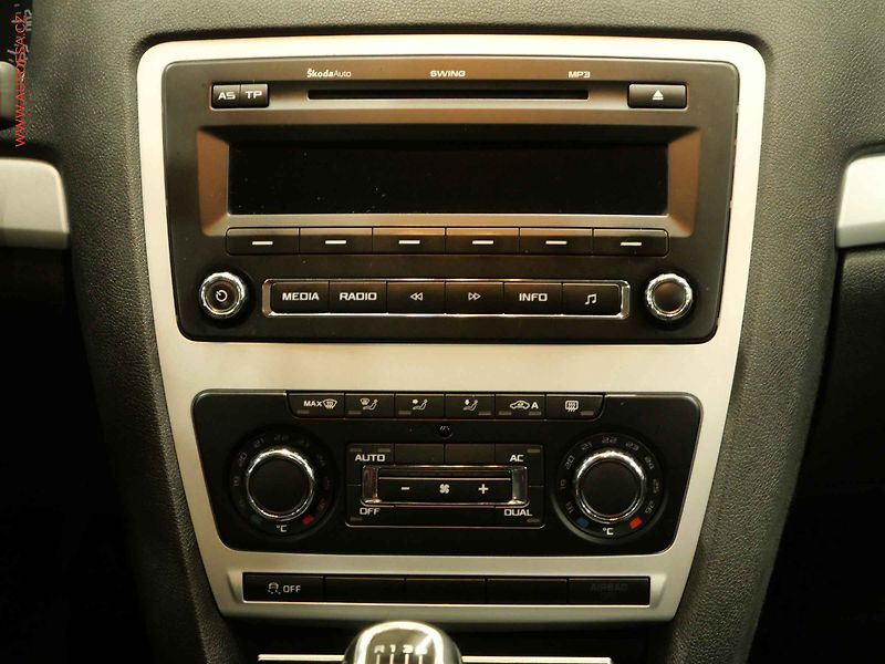 Škoda Octavia (2011) 1.4 TSI, AC, temp - fotka 13 z 22