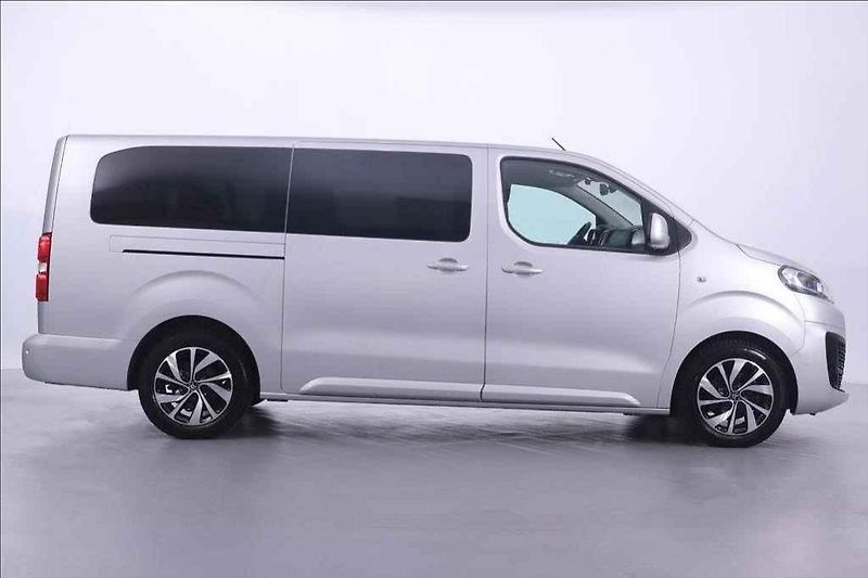 Volkswagen Multivan 2.0TDi Comfortline.