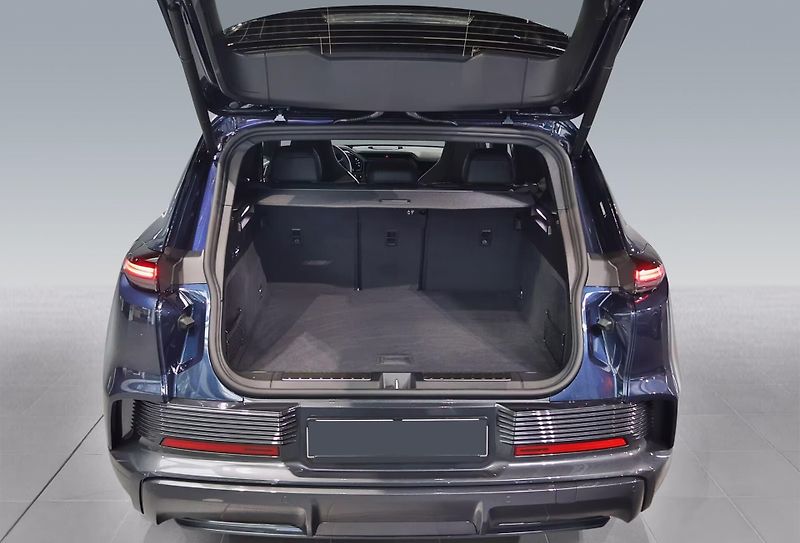 Porsche Cayenne Electric HuD Pano 360 HD-Matri - fotka 26 z 27