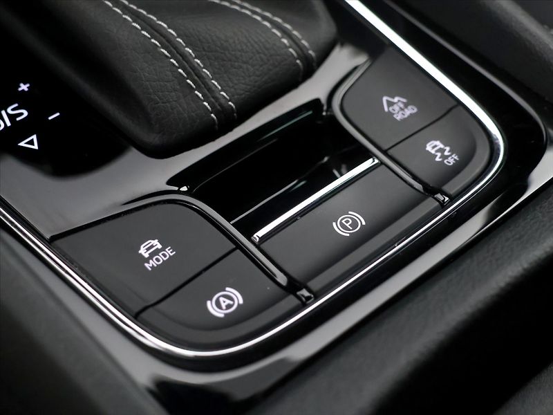 Škoda Kodiaq 2,0 TDI 147kW Sportline 4x4 DP - fotka 35 z 43