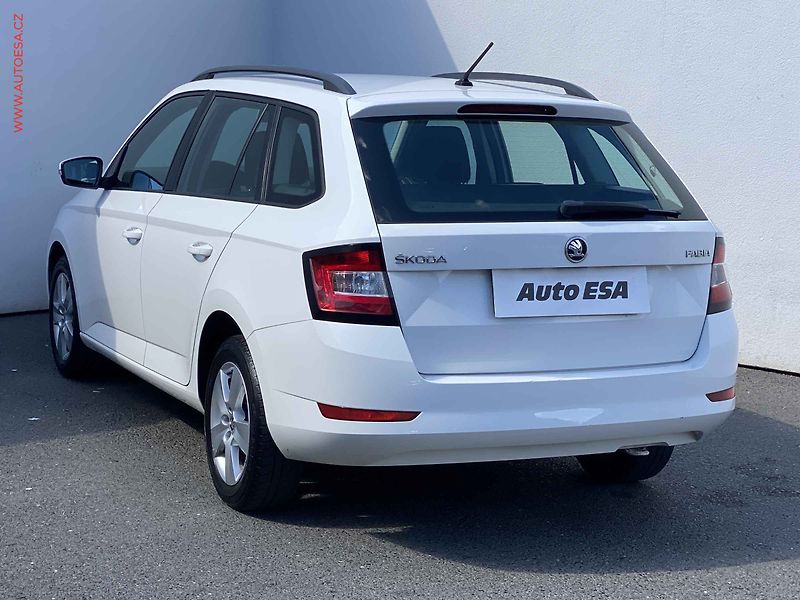Škoda Fabia (2019) 1.0 TSi, 1.maj,ČR, Ambition - fotka 6 z 16