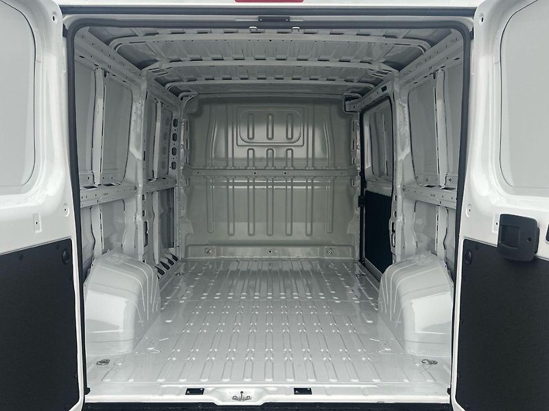 Fiat Ducato (2026) 2.2 MTJ 120k 6MT van L2H1 3.0t - fotka 5 z 10