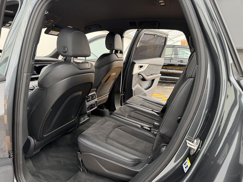 Audi Q7 3.0Tdi*210kw*CZ*DPH*7-M*S-Line - fotka 12 z 46