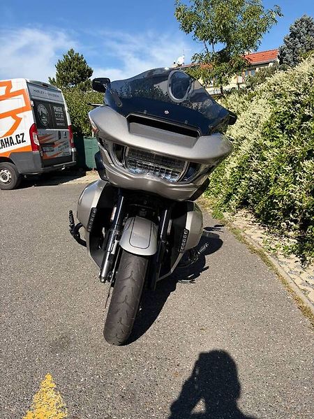 Harley-Davidson FLTRXSE CVO Road Glide (2023) - fotka 7 z 17