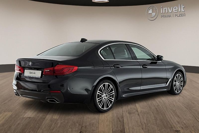BMW Řada 5 540d xDrive - fotka 3 z 27