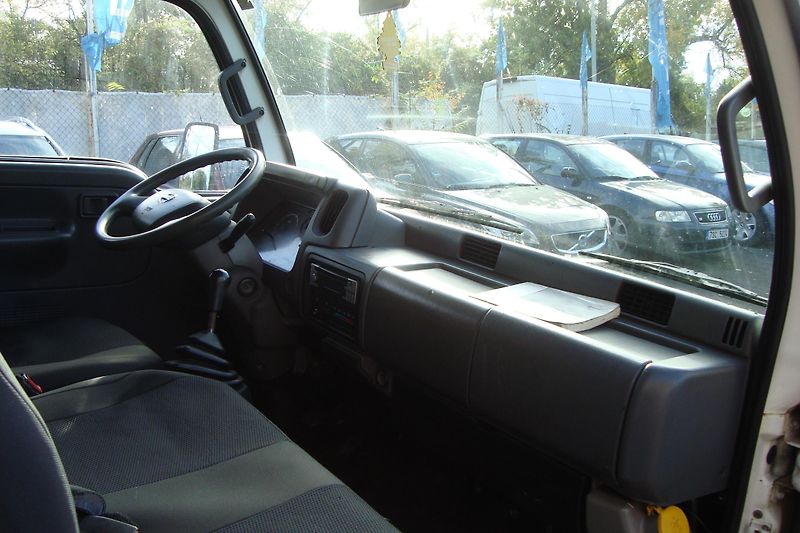 Nissan Cabstar (2003) 3.0TDi,88Kw,6-míst,STK+ME 9/28 - fotka 37 z 53