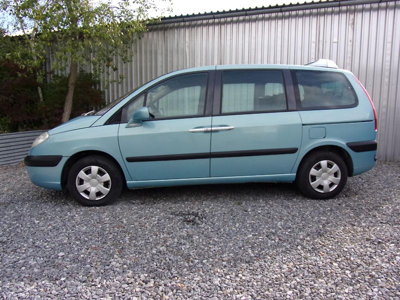 Citroën C8 (2003) 2.2HDi 94kW 278000KM 7MÍST - fotka 8 z 24