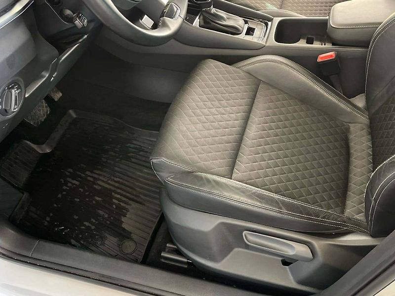 Škoda Karoq (2022) Style 1.5 TSI DSG - fotka 11 z 20