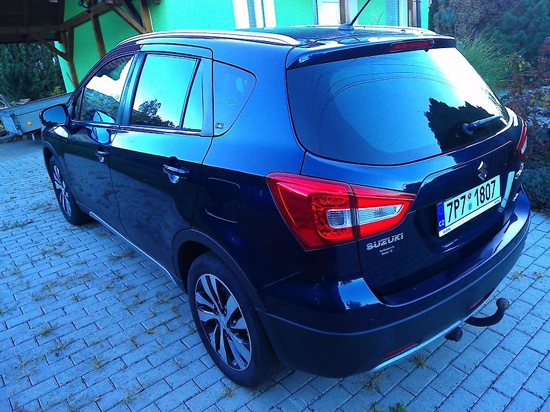 Suzuki S-Cross 1.4 Booster Jet 4x4 - fotka 3 z 23