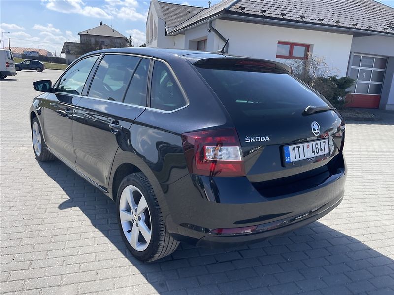 Škoda Rapid 1,2 TSi 66kw Style Radar Klima - fotka 34 z 37