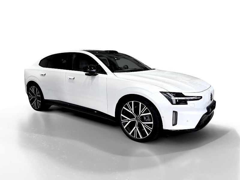 Volvo ES90 (2026) ULTRA Single Motor Ext.Range - fotka 7 z 13