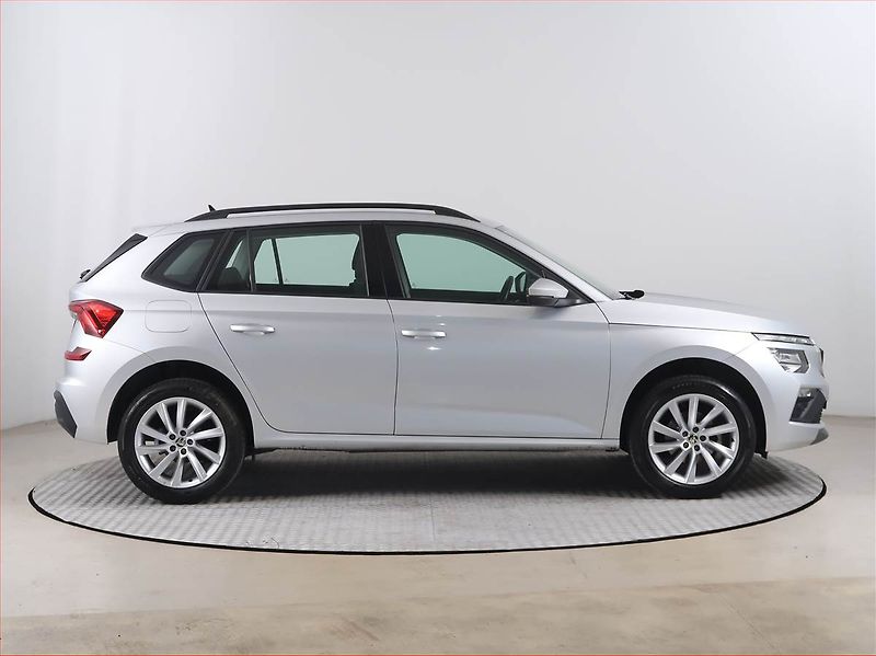 Škoda Kamiq (2024) 1.0 TSI - fotka 6 z 18