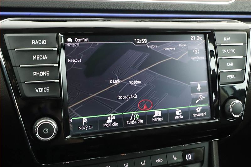 Škoda Superb (2016) Laurin&Klement 2.0 TDI, Kůže - fotka 10 z 19