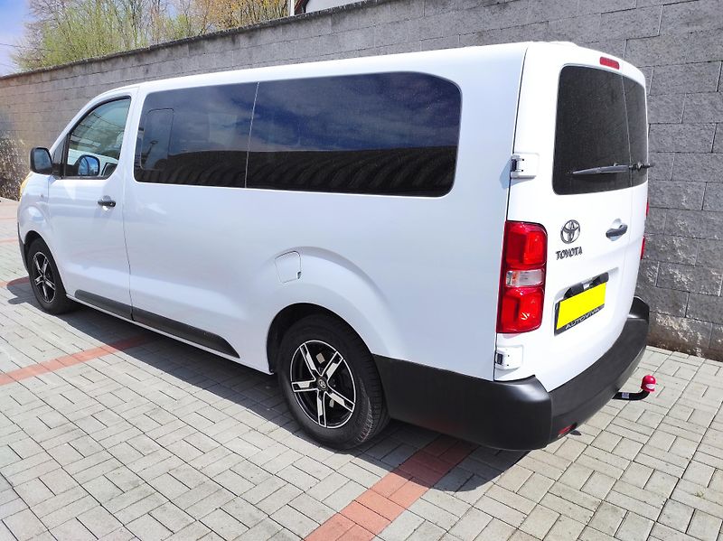 Toyota ProAce 2,0D-4D 9 míst, L2, ČR, TZ - fotka 3 z 31