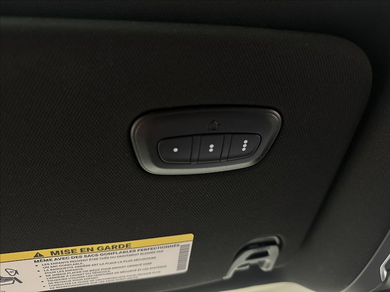 Jeep Wagoneer 5,7 V8 VZDUCH 7-MÍST DPH 360° - fotka 36 z 60