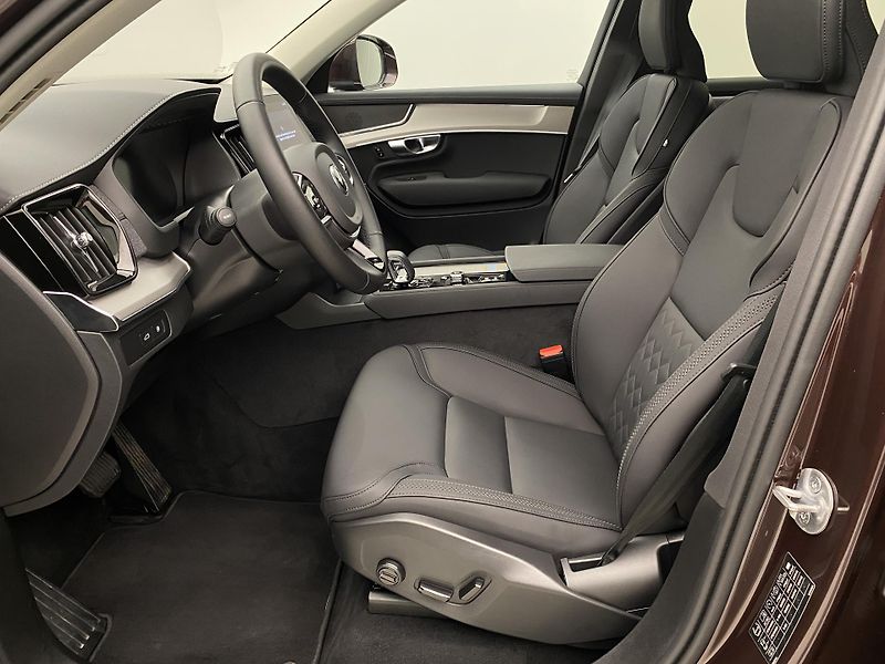 Volvo XC90 T8 AWD RECHARGE CORE AUT CZ 7m - fotka 3 z 59