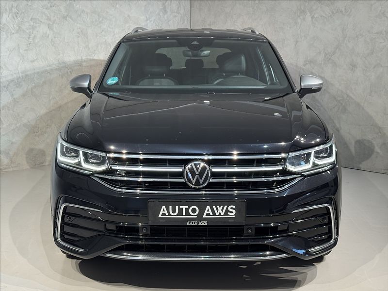 Volkswagen Tiguan Allspace 2,0 TDi  DSG 4x4 R-Line Matrix - fotka 2 z 45