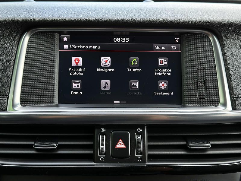 Kia Optima GT 2.0TGDi H-Matic Sportswagon - fotka 33 z 57