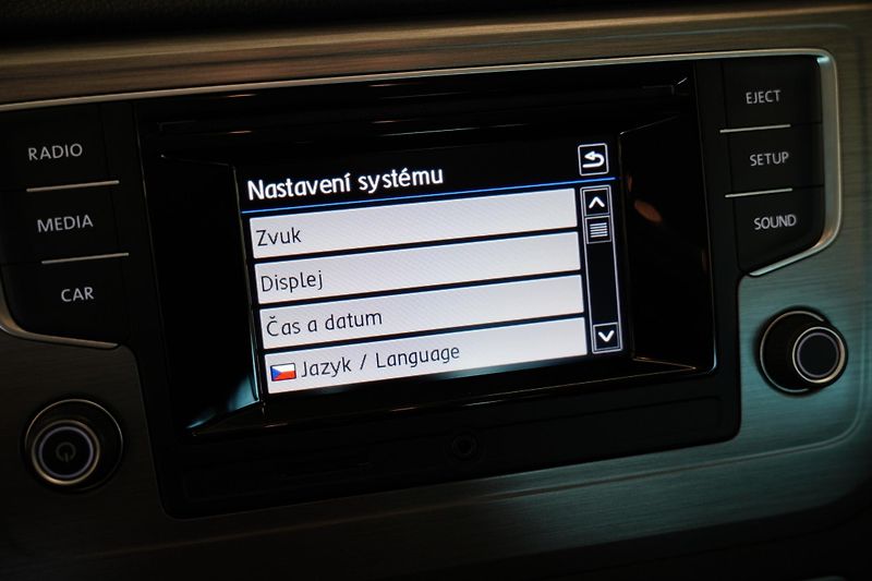 Volkswagen Golf Sportsvan - fotka 20 z 24