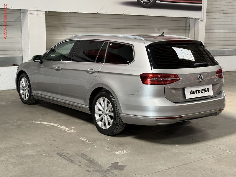 Volkswagen Passat (2016) 2.0 TDI, LED, masáž - fotka 4 z 14
