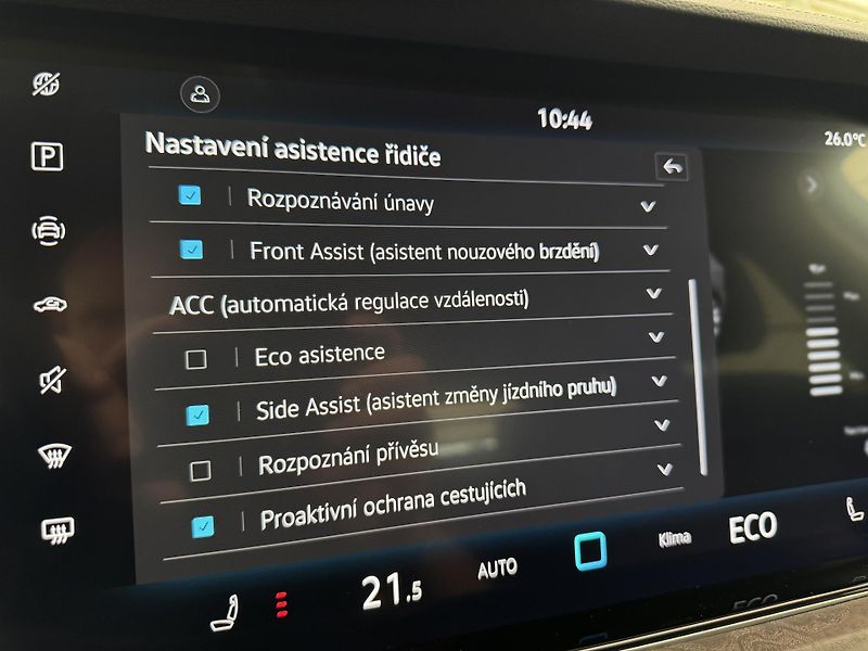 Volkswagen Touareg 3.0Tdi*1-MAJ*DPH*ELEGANCE* - fotka 38 z 46