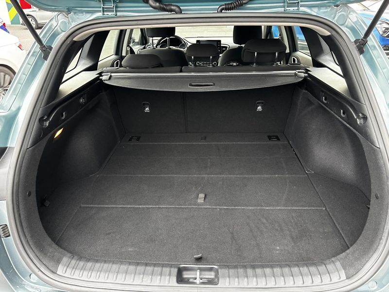 Kia Ceed (2023)  SW Spin 1.5 T-GDI (118 kW) - fotka 13 z 13