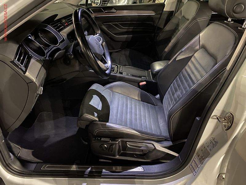 Volkswagen Passat (2021) 2.0TDi, ČR, Elegance, DSG - fotka 9 z 18