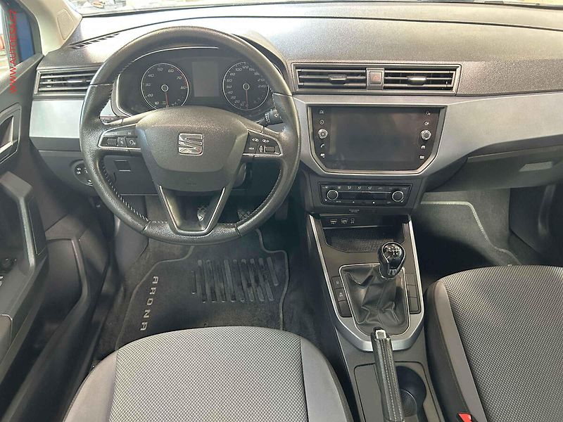 Seat Arona (2017) 1.0 TSi, LED, AC - fotka 8 z 15