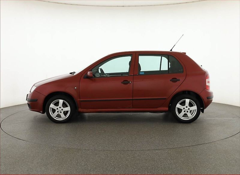 Škoda Fabia (2005) 1.4 16V, po STK, Klima - fotka 3 z 13
