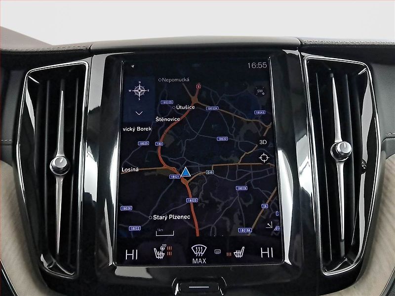Volvo XC60 (2021) Inscription B4 AWD - fotka 23 z 27