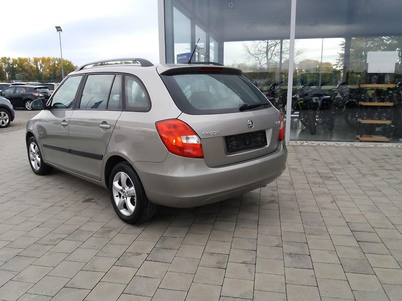 Škoda Fabia 1.2TSi,77kW,DSG,DIG.KLIM,VÝHŘE - fotka 7 z 36