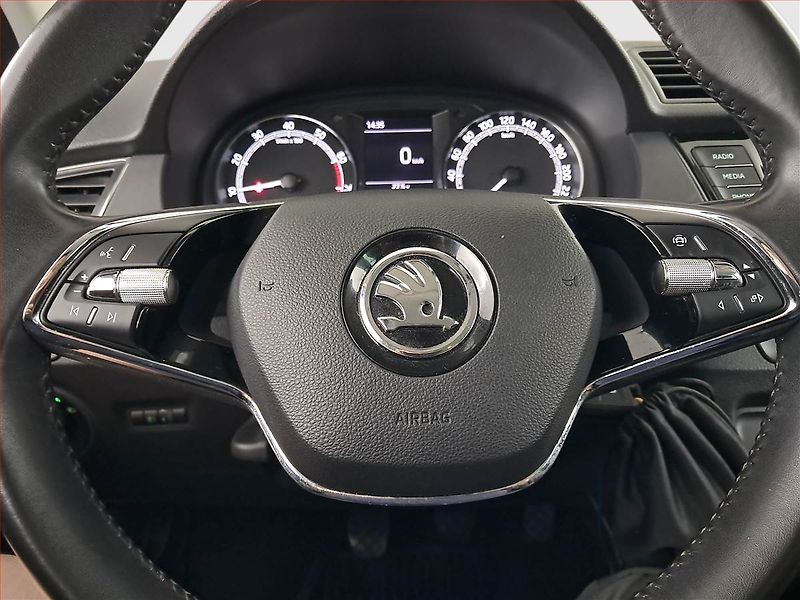 Škoda Fabia (2022) Ambition 1.0 TSI, ČR,1.maj - fotka 16 z 18