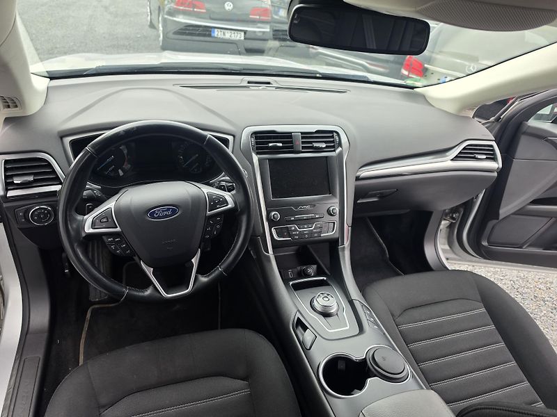 Ford Mondeo 2.0 TDCI Automat  - fotka 9 z 14