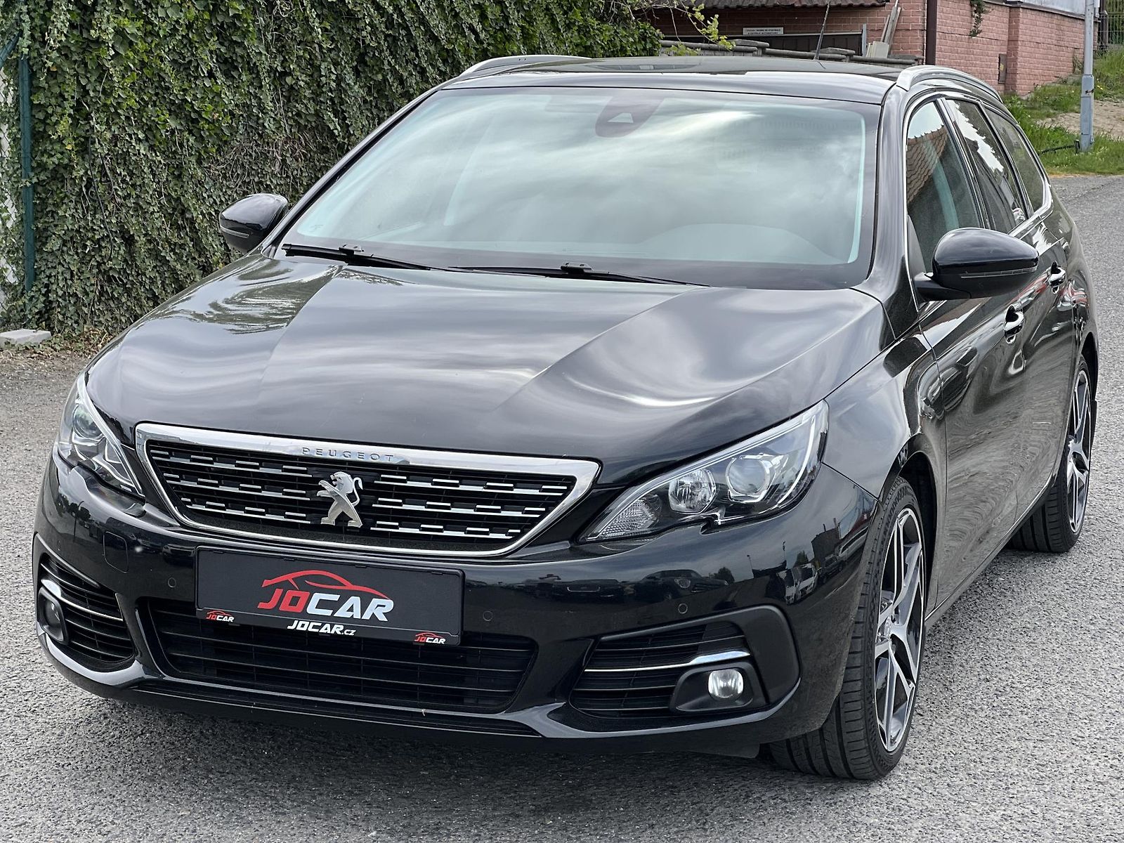 Peugeot 308 1.6HDi NAVI KLIMA TAŽNÉ ALU